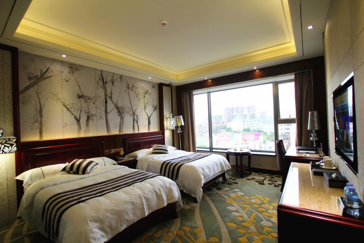 Jin Long Wan Hao Hotel Wuzhou Exterior photo