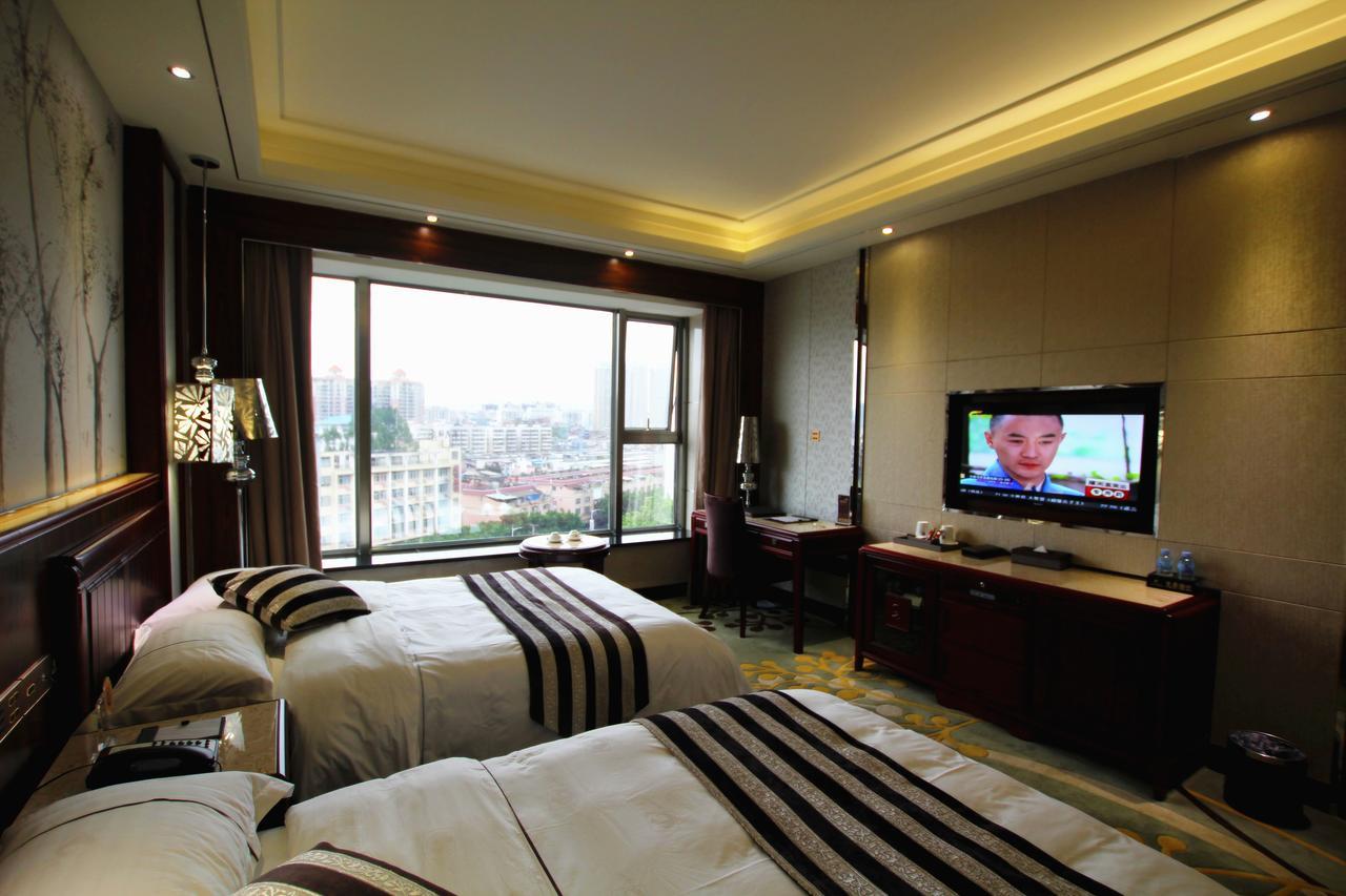 Jin Long Wan Hao Hotel Wuzhou Exterior photo