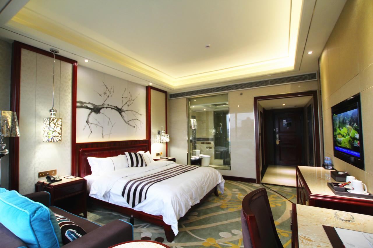 Jin Long Wan Hao Hotel Wuzhou Exterior photo